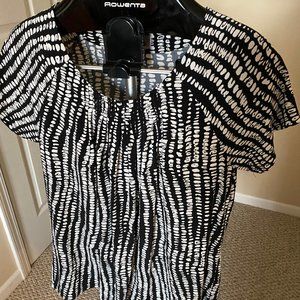 Chaus Pleated Short-Sleeved Blouse Sz M
